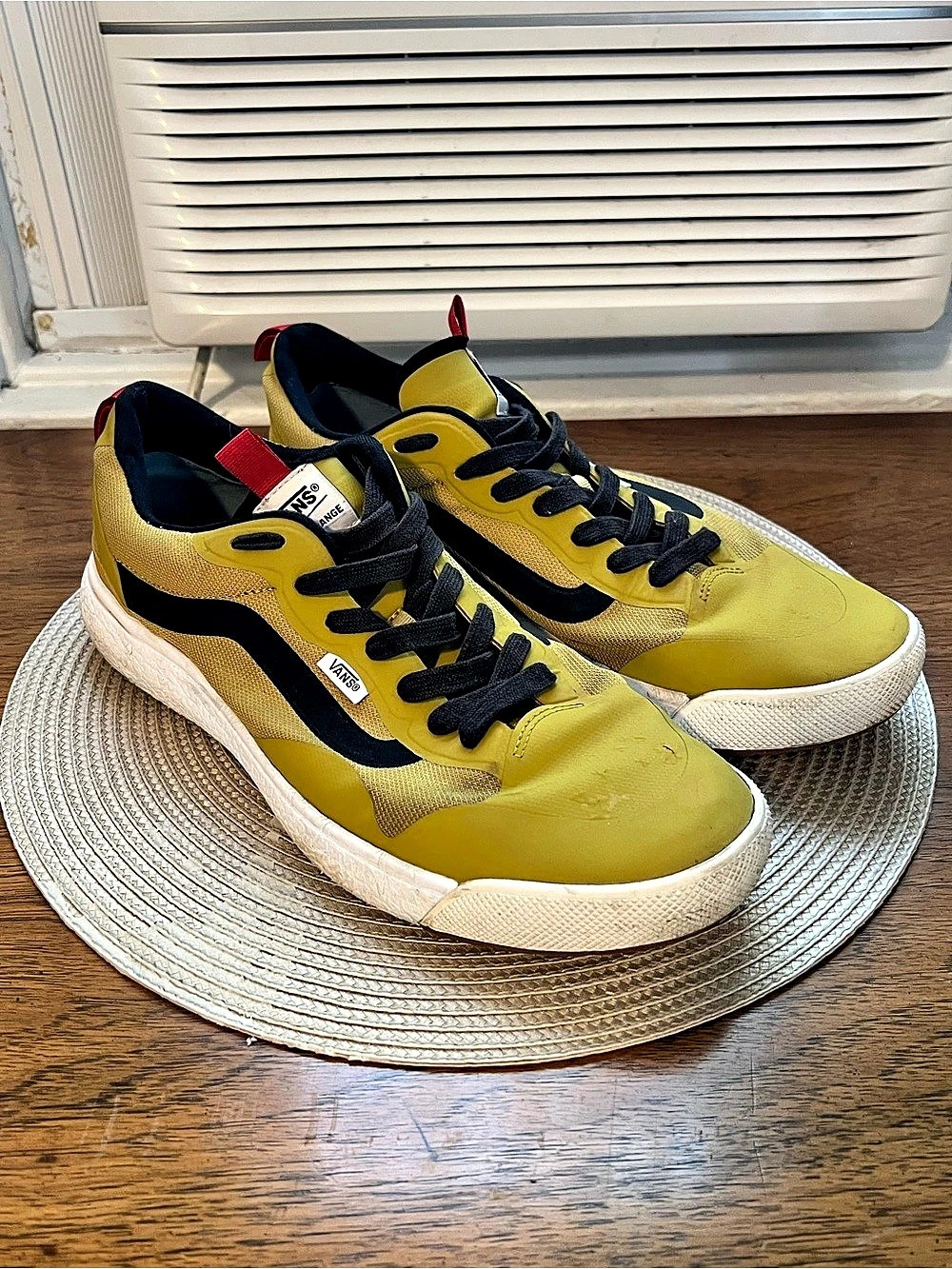 Vans UltraRange EXO SE Yellow & Black Sneakers US 12